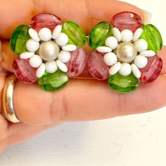 Germany Glass & Milk Glass Cluster Clip On Earrings Vintage - Picture 2 of 7